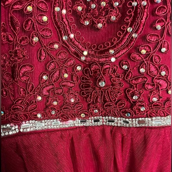 Jodi Kristopher Prom Dress - Picture 8 of 9